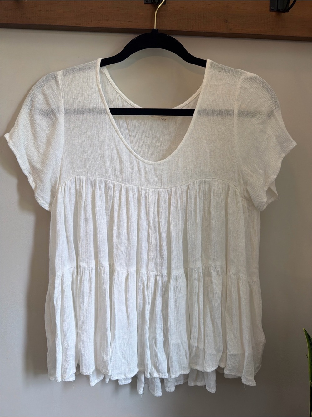 Magnolia White Scoop-Neck Tiered Gauze Blouse